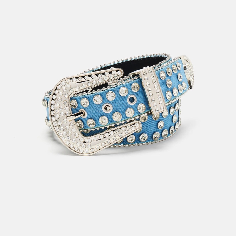 Studded Blue Belt with Silver Buckle 🩶🩵